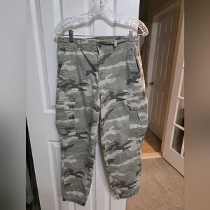 American Eagle Outfitters Grey Camo Super Stretch Waistband Pants